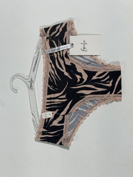 שחור וורוד זברה