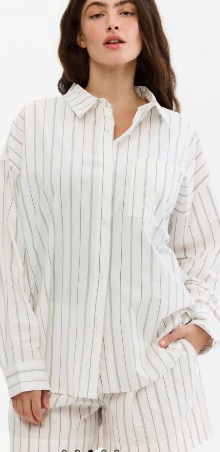 חולצת פסים מכופתרת