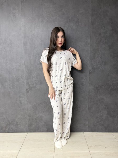 סט פיג׳מה פוינטל עם דפוס